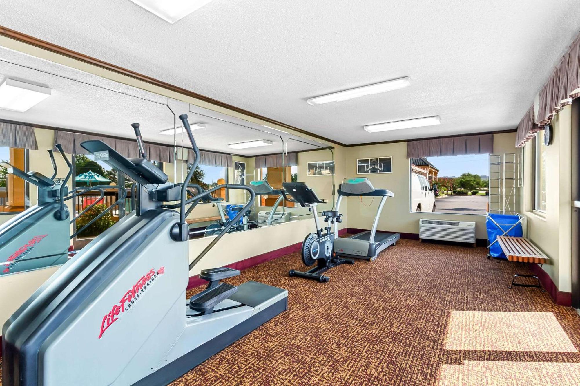 Quality Inn & Suites Florence Civic Center Εξωτερικό φωτογραφία