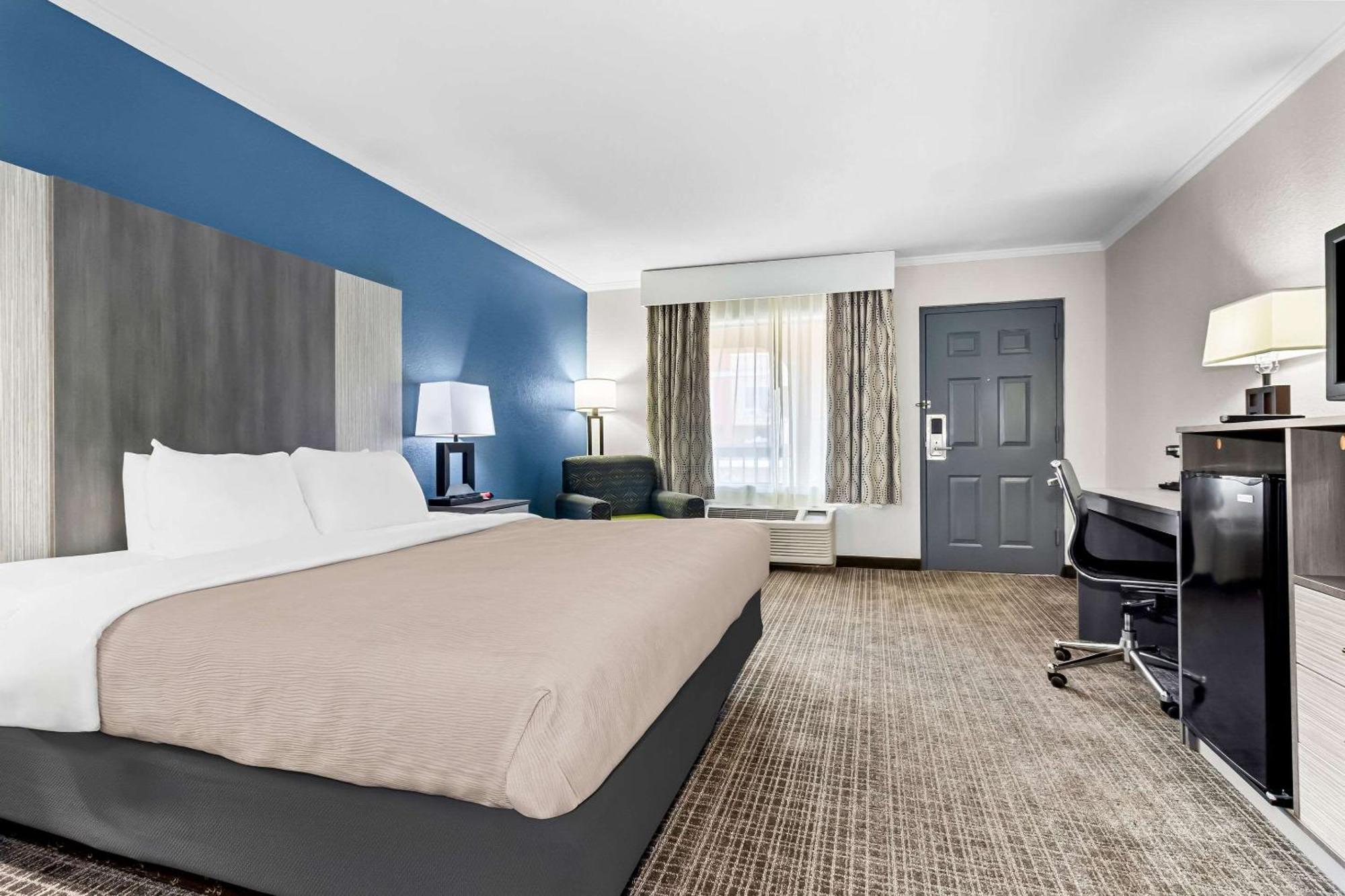 Quality Inn & Suites Florence Civic Center Εξωτερικό φωτογραφία