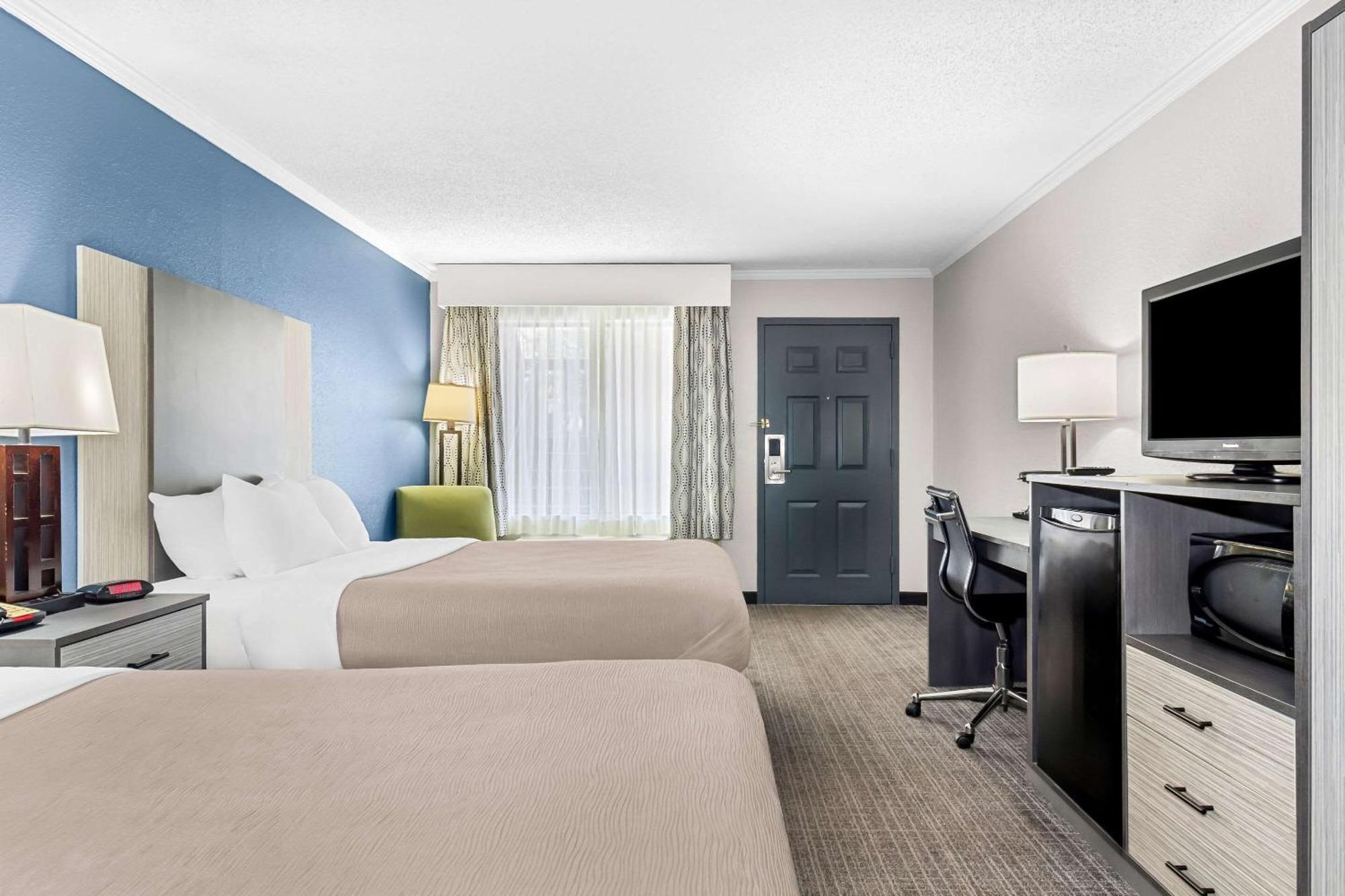 Quality Inn & Suites Florence Civic Center Εξωτερικό φωτογραφία