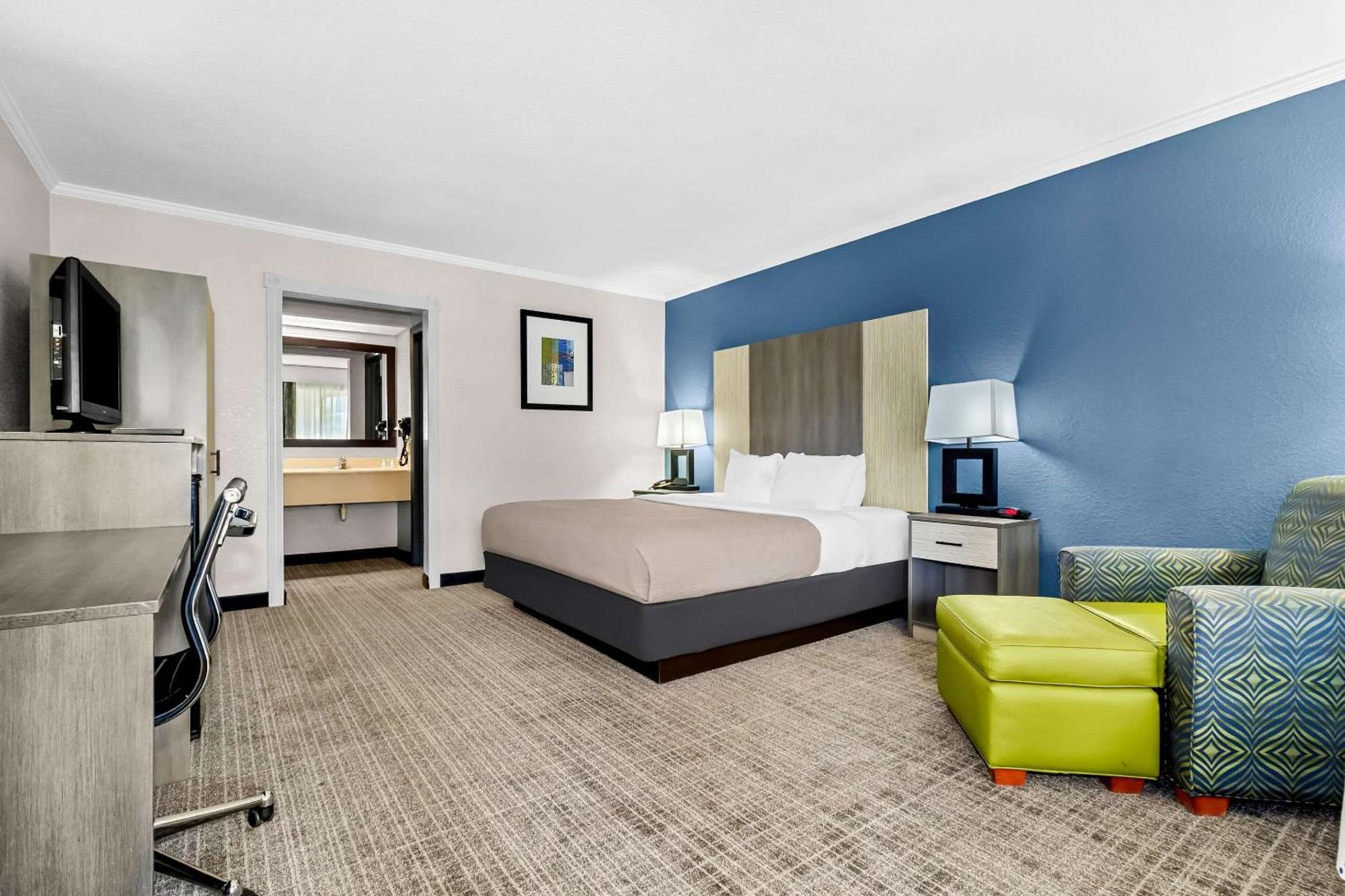 Quality Inn & Suites Florence Civic Center Εξωτερικό φωτογραφία