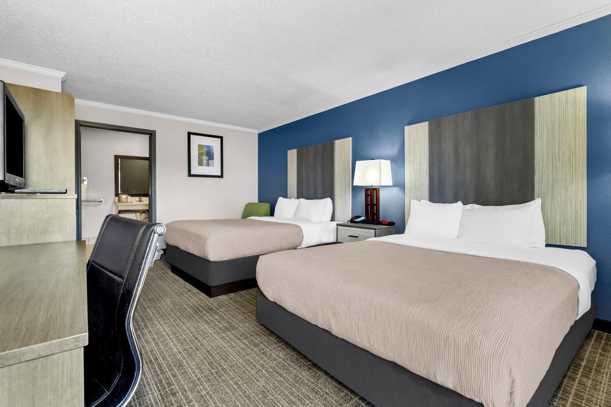 Quality Inn & Suites Florence Civic Center Εξωτερικό φωτογραφία